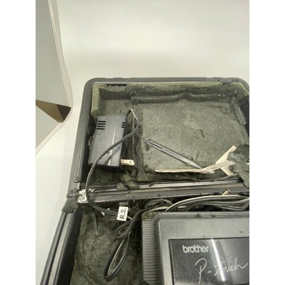 Brother P Touch Electronic Label Maker PT-20 with Hard Case Untested - Picture 3 of 6